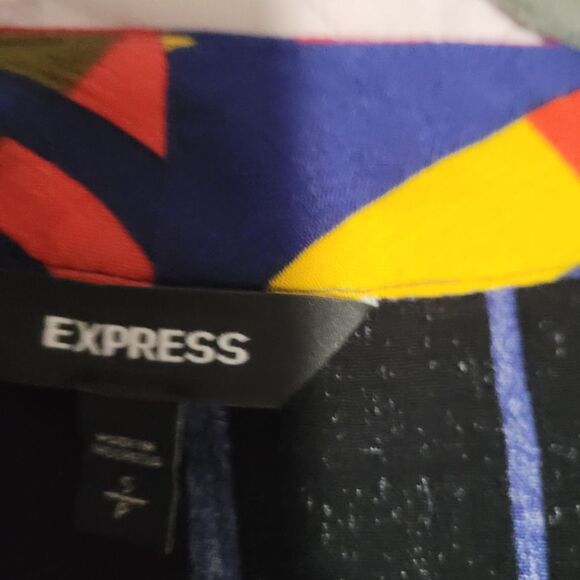 Express Bright Multi colored button up tie front Blouse Geometric Pattern Size S - Picture 5 of 7